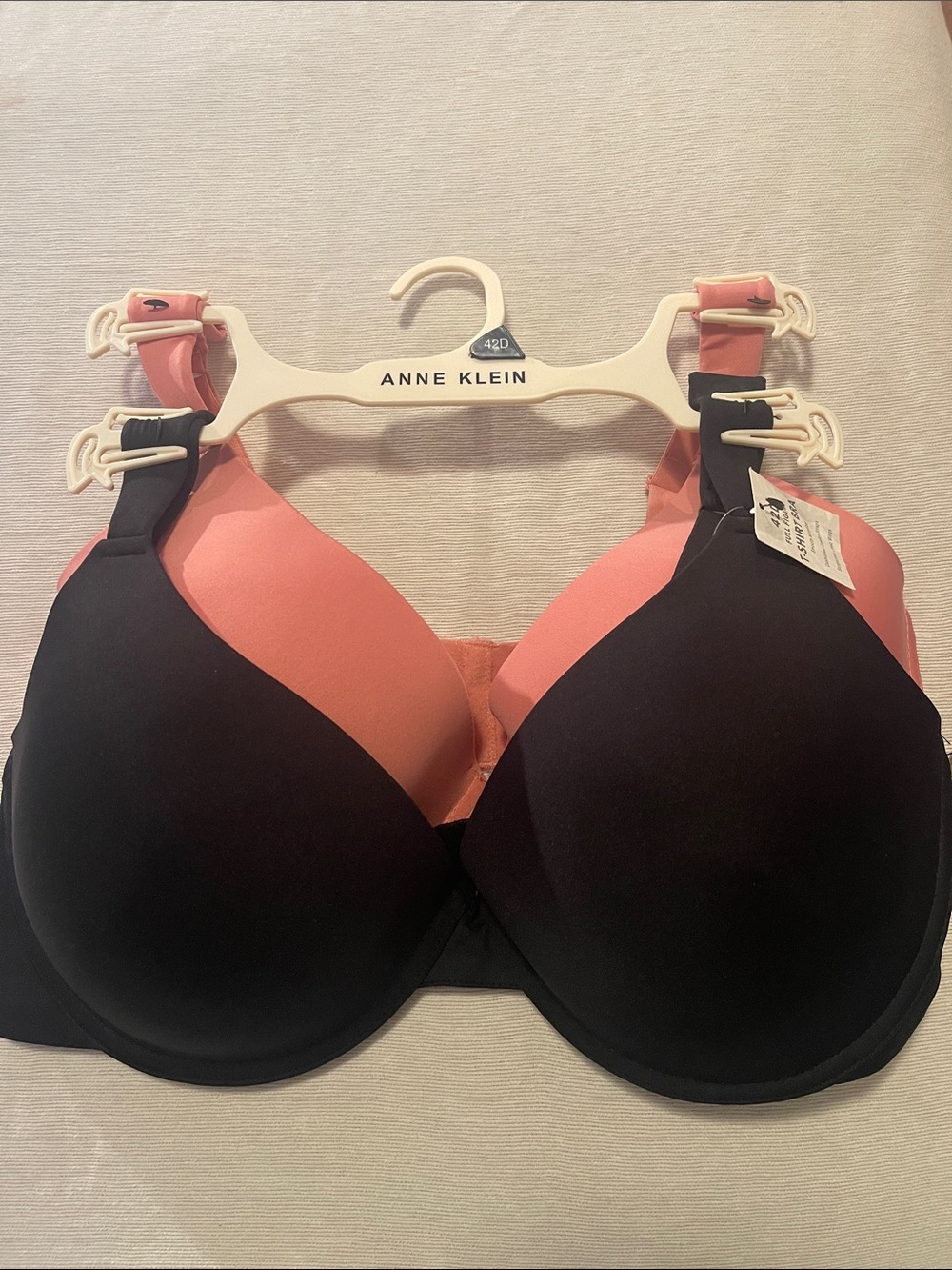 Anne Klein Black and Coral Molded T-Shirt Bra NWT 2 bras